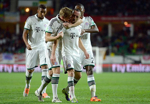 เสือใต้ใจดีจ่ายค่าบัตรช่วยเเฟนบอลเกมบุกปืน